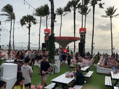 -FINNS Beach Club