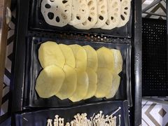 -三国惹火烤肉·中日韩烤肉集合店(百草路店)