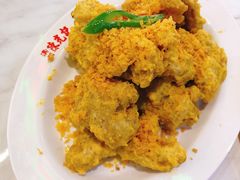 香浓蛋黄炒牛蛙-澳门陈光记烧味饭店(万象城店)