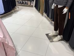 -优衣库(上海正大广场店)