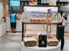 面包甜点陈列柜-奈雪的茶(新天地广场PRO店)