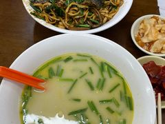 -三百碗宝应长鱼面(板仓街店)