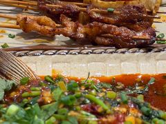 -谢老五跷脚牛肉·非遗传承店