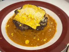 咖喱芝士牛肉饼饭-伊诺咖啡(东川路店)