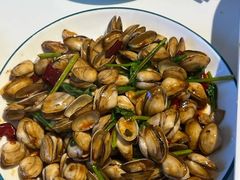 -嗨辣小聚·盘锦河蟹·海鲜烧烤龙虾(盘锦十年好店)
