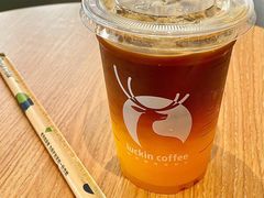 -瑞幸咖啡(大连罗斯福广场一层店)