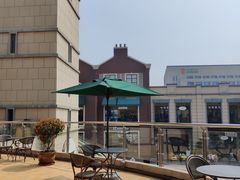 -王府井奥莱临潼小镇(临潼店)