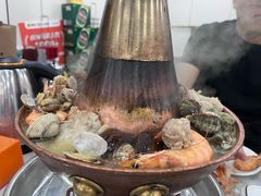 -一口猪海鲜浑锅·东北家常菜