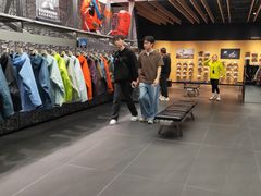 -凯乐石KAILAS(万国奥特莱斯店)