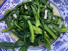 -马克力木手抓炕锅烤羊肉(盐湖一小区店)
