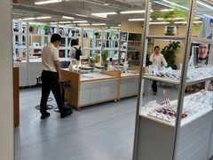 -无奔眼镜·蔡司·依视路授权店(马家堡店)
