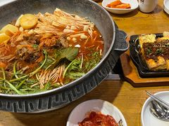 -喇喇排骨火锅·传统韩式脊骨汤(望京西园总店)