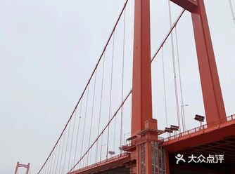 武汉市民休闲好去处，还有雄伟壮观的鹦鹉洲长江大桥
