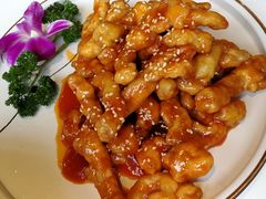 糖醋里脊-小六汤包砂煲菜(文景路店)
