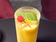 -Mx.cocktail bar