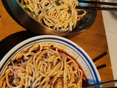 招牌传统麻辣面-聚合鑫东北熏酱熟食麻辣面(长阳店)