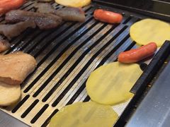 -臻牛烤肉