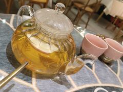 白桃乌龙茶-MIO弥欧洋房西餐厅(中央大街店)