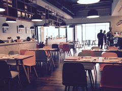 -樱花里音乐餐吧·牛扒椰子鸡(东圃店)