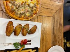 -汽车博物馆主题餐厅