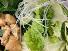 -苗伯妈酸汤火锅