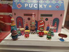 -泡泡玛特POPMART(崇文门国瑞城店)