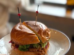 手撕猪肉红卷心菜三明治-RAC BAR(安福路店)