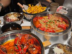 -巴厘龙虾·榜首油焖大虾(音乐学院·沿江酒馆店)