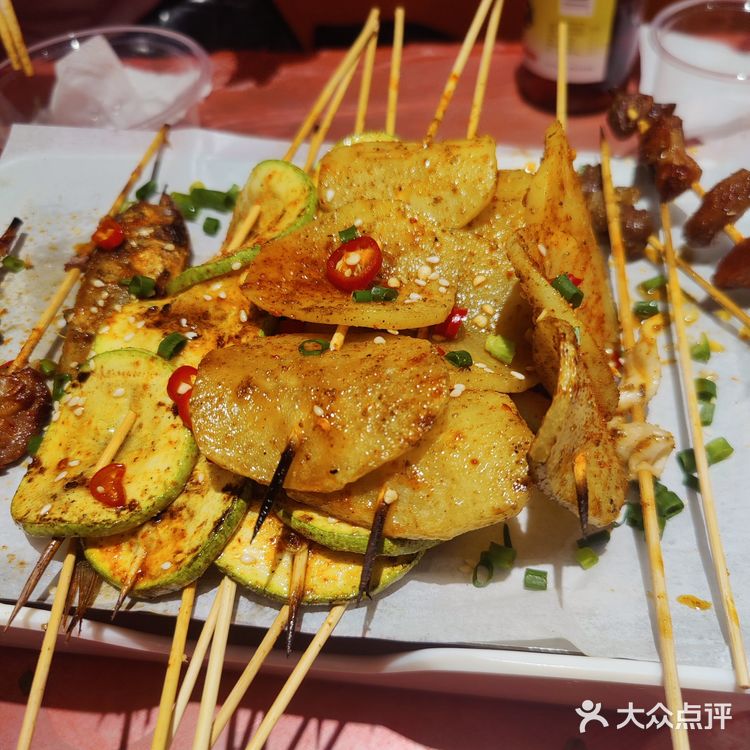 晚后鱼笙深夜烧烤人间烟火气!