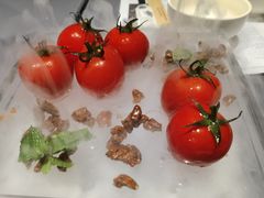 番茄脆菇沙拉-小大董·烤鸭(观景餐厅·南京西路店)
