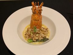 蒜香煎龙虾柠檬黄油汁-圣丰索菲特·法国餐厅