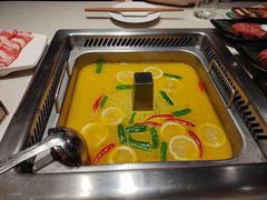 -海底捞火锅鲜切牛肉主题店(长寿路店)