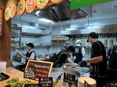 -云阿蛮云南生烫牛肉米线(奉贤路店)