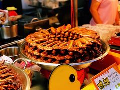 -六合夜市