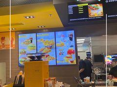 -麦当劳(轻轨曹杨路店)