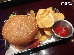 传统牛肉汉堡-bluefrog蓝蛙(悠唐购物中心店)