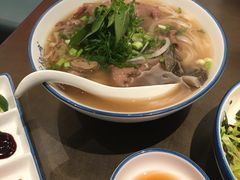 -美奈小馆·越南料理(中航城君尚购物中心店)