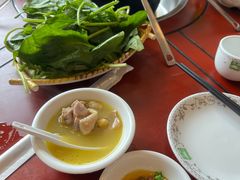 -鲁朗纳麦石锅鸡庄园