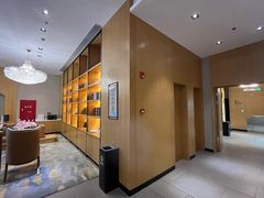 -上海浦东中心万枫酒店