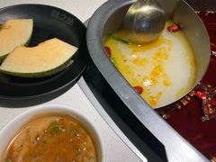 -味之绝美蛙鱼头火锅(松江万达店)