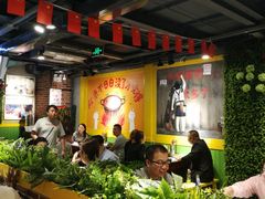 -钢管厂五区小郡肝串串香(奥克斯广场锦城万达店)