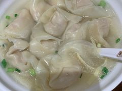 刀鱼馄饨-老半斋(福州路店)