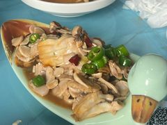 -崴海渔村(虹梅路店)