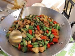 霸王尖椒鲍鱼鸡-渔语鱼新川菜Bistro(万象天地店)