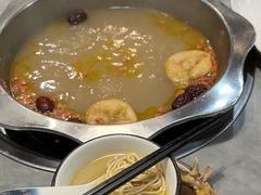 土鸡锅-光头药膳鸡(莱茵小镇店)