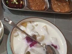 酸奶水果捞-围炉肉舍•炭烤活鳗•丹东海鲜烤肉(步行街店)