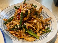 -铜锣湾·有麝自然香(重庆新天地店)