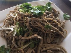 -溢心园香河肉饼总店