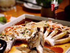 清蒸武昌鱼-莲餐厅·湖北菜·藕汤是头牌(愚园路店)