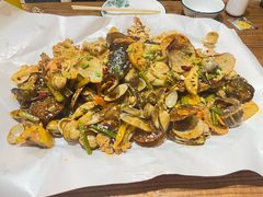 -东来菜馆•手抓海鲜家常菜•海鲜锅贴(鸽子窝店)